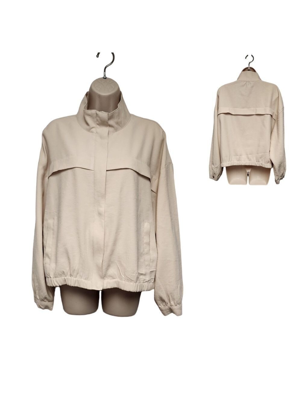 Nine West Draped Bomber Jacket
Beige Size XL - Picture 2 of 9